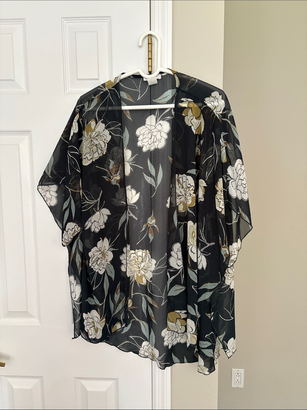 emory park Black Floral Sheer Kimono Cardigan with White and Olive Flowers